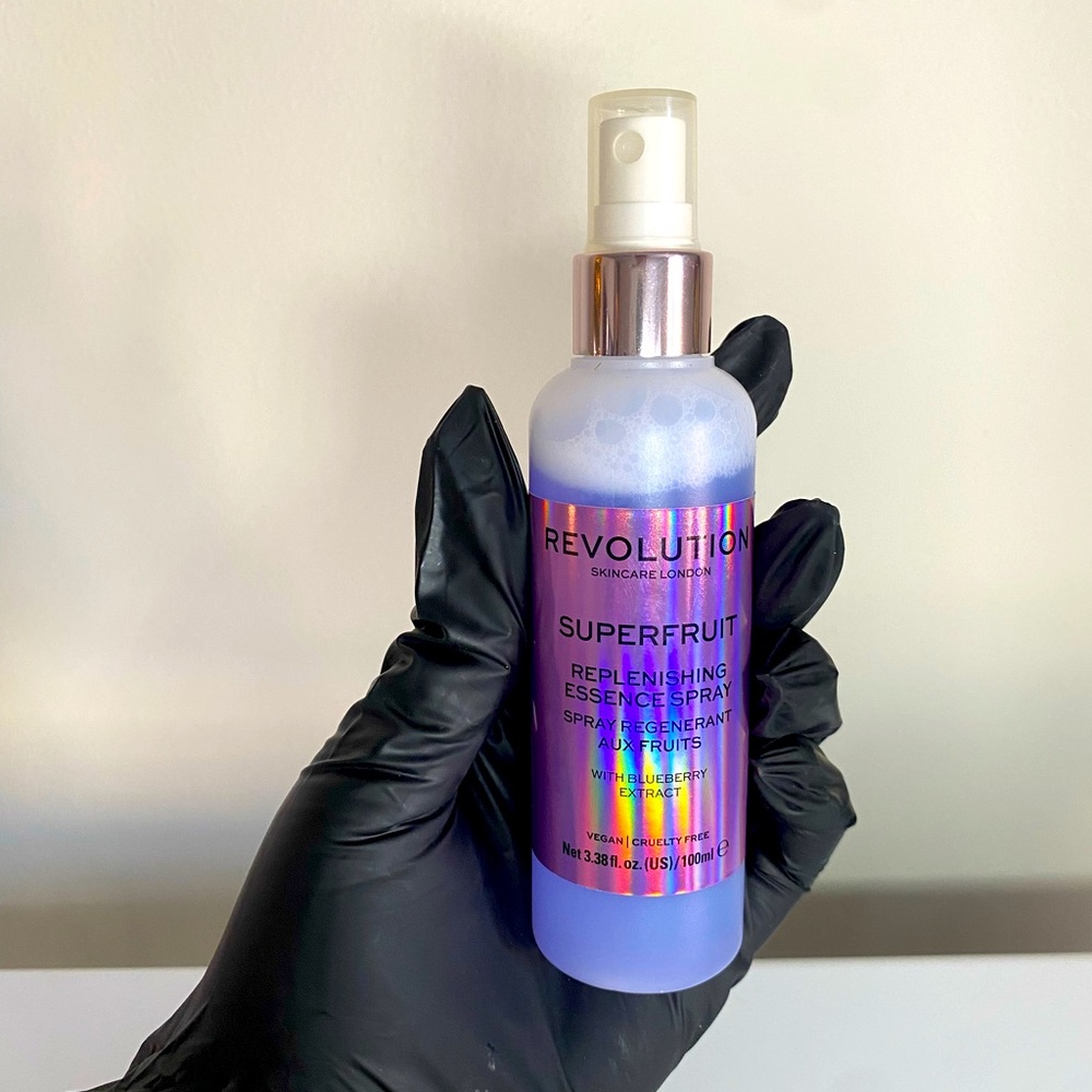 Brand New Revolution Super fruit Replenishing Essence Sprat